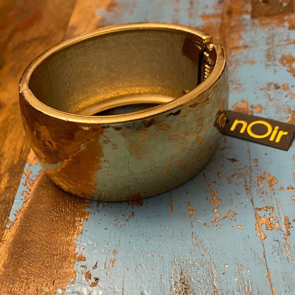 nOir Gold Hammered Cuff Bracelet - Picture 5 of 7